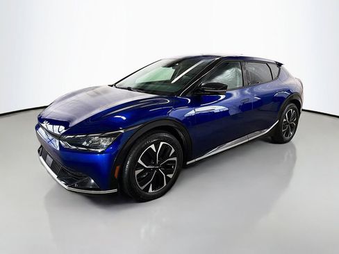 Used 2022 Kia EV6 Wind image 5