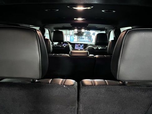 Used 2024 Dodge Durango GT image 5