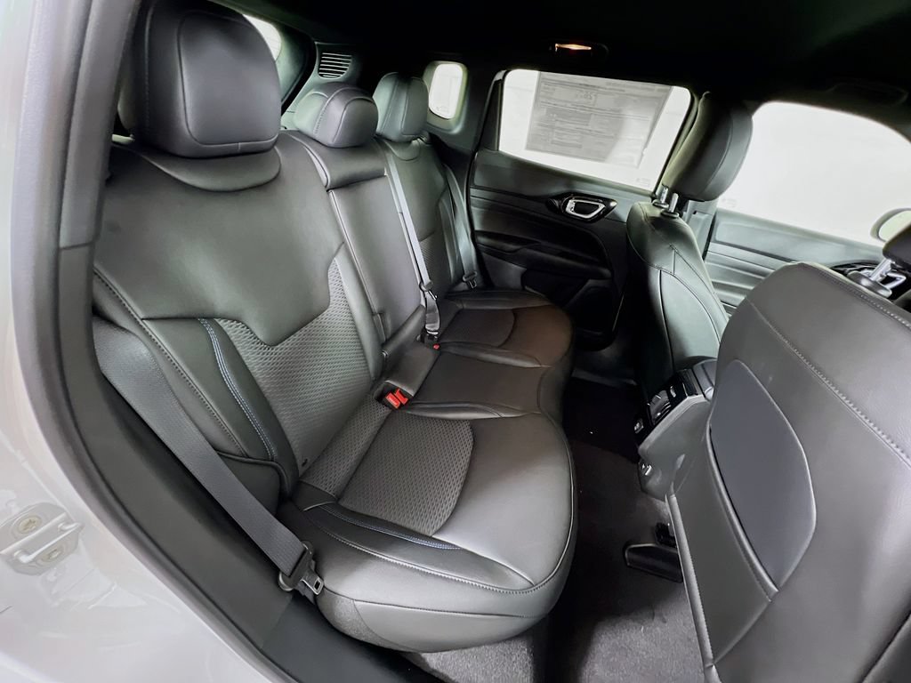 New 2026 Jeep Compass Latitude AWD/4WD image 26