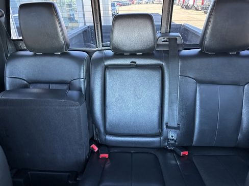 Used 2013 Ford F250 Lariat w/ FX4 Off Road Pkg image 21