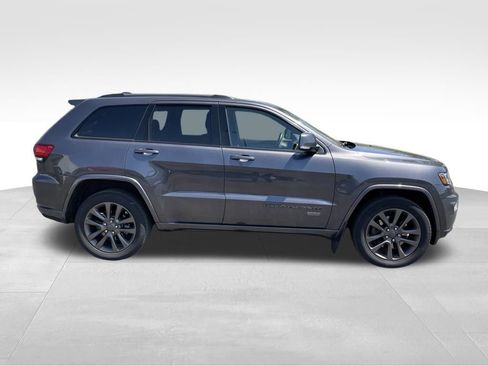 Used 2017 Jeep Grand Cherokee Limited 75th Anniversary AWD/4WD image 6