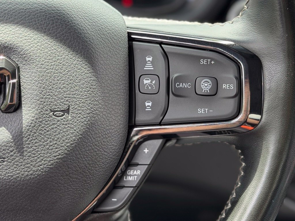 Used 2025 RAM 1500 Limited AWD/4WD image 11