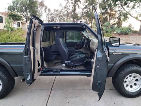 Used 2005 Ford Ranger FX4 AWD/4WD image 24