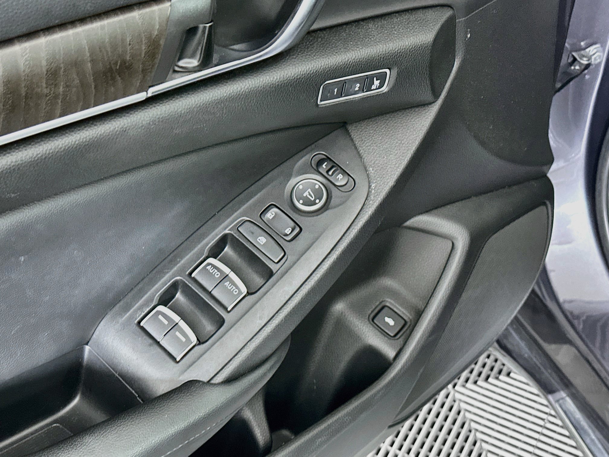 Used 2021 Honda Accord EX-L image 15