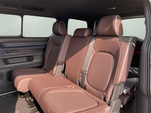 New 2025 Volkswagen ID. Buzz Pro S image 7