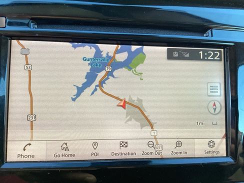 Used 2019 Nissan Rogue SV w/ Premium Package image 10