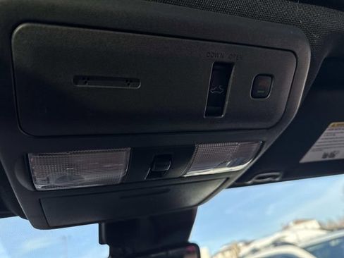 Used 2025 Nissan Frontier PRO-4X w/ Pro Premium Package image 31