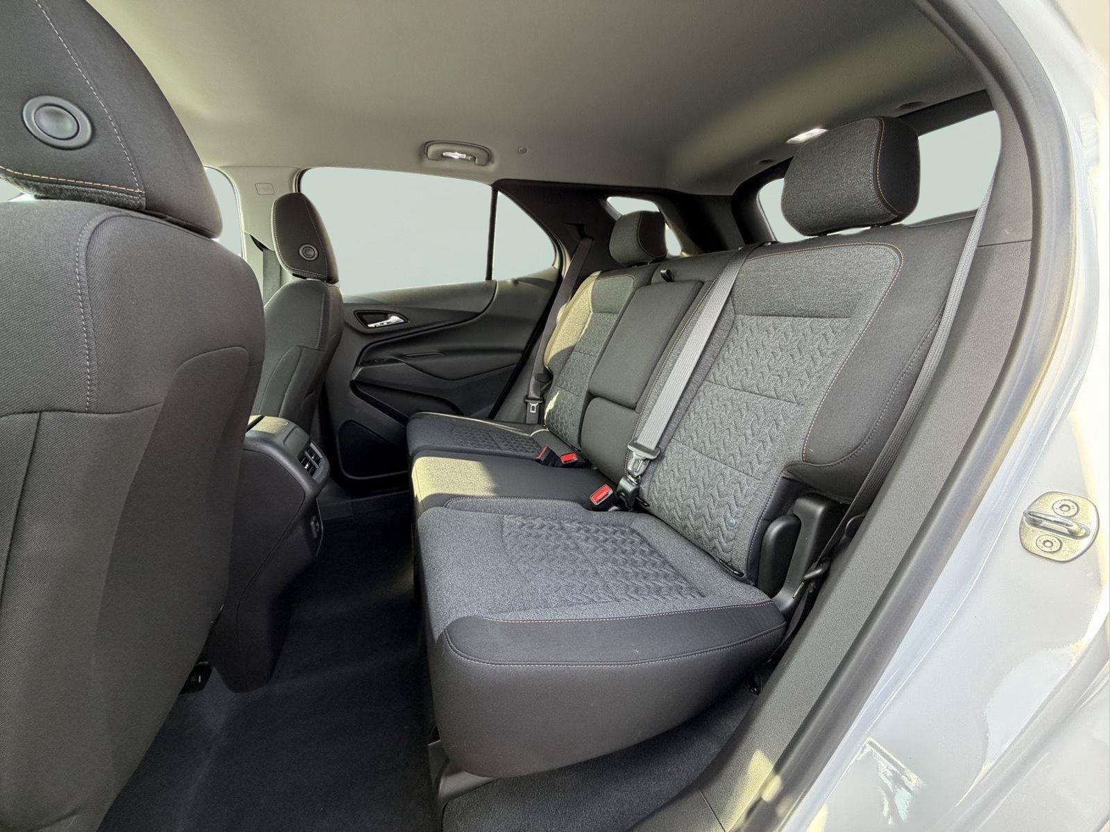 Used 2022 Chevrolet Equinox LT AWD/4WD image 26