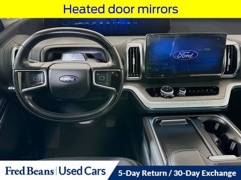 Certified 2025 Ford Expedition Max Platinum image 30