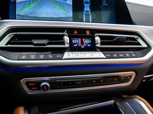 Used 2023 BMW X6 xDrive40i w/ M Sport Package image 27