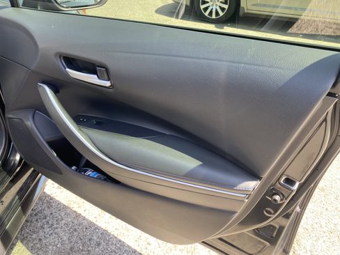 Used 2022 Toyota Corolla SE FWD image 18