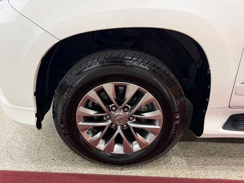 Used 2015 Lexus GX 460 Luxury AWD/4WD image 24