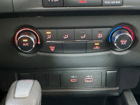 Certified 2024 Nissan Frontier SV image 16