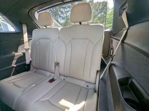 Used 2018 Audi Q7 3.0T Premium Plus w/ Premium Plus Package image 32