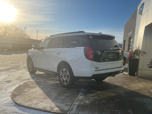 New 2026 Ford Expedition Active AWD/4WD image 3