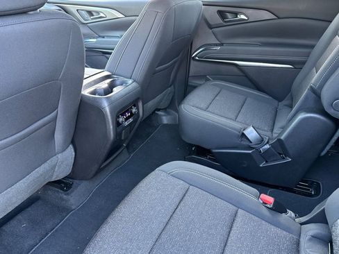 Used 2026 Chevrolet Traverse LT w/ Midnight/Sport Edition image 15