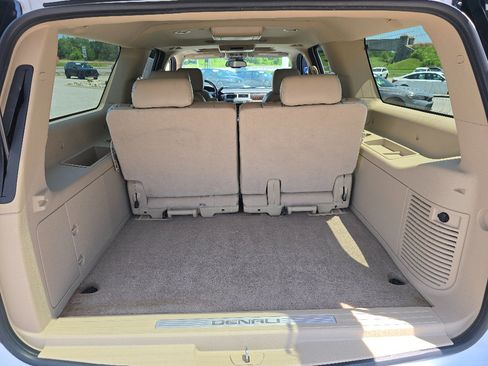 Used 2009 GMC Yukon XL Denali AWD/4WD image 14