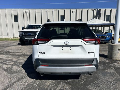 Used 2024 Toyota RAV4 Adventure AWD/4WD image 4