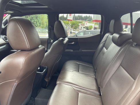 Certified 2022 Toyota Tacoma Limited AWD/4WD image 14
