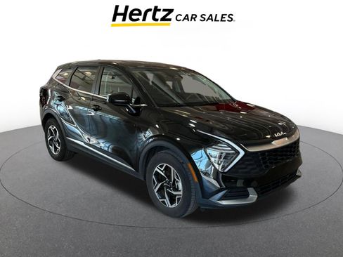 Used 2025 Kia Sportage LX image 1