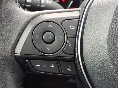 Used 2025 Toyota RAV4 XLE Premium image 15