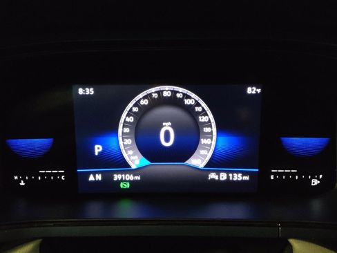 Used 2023 Volkswagen Taos SE w/ Black Wheel Package FWD image 23