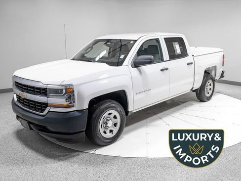Used 2018 Chevrolet Silverado 1500 W/T w/ Trailering Package image 1