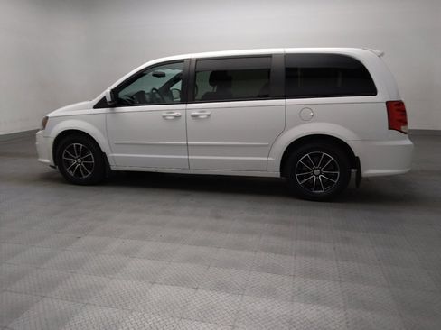 Used 2017 Dodge Grand Caravan GT w/ Mopar Premium Addition Group FWD image 3