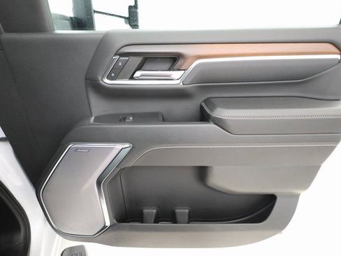 Used 2024 GMC Sierra 2500 Denali w/ Denali Reserve Package image 24