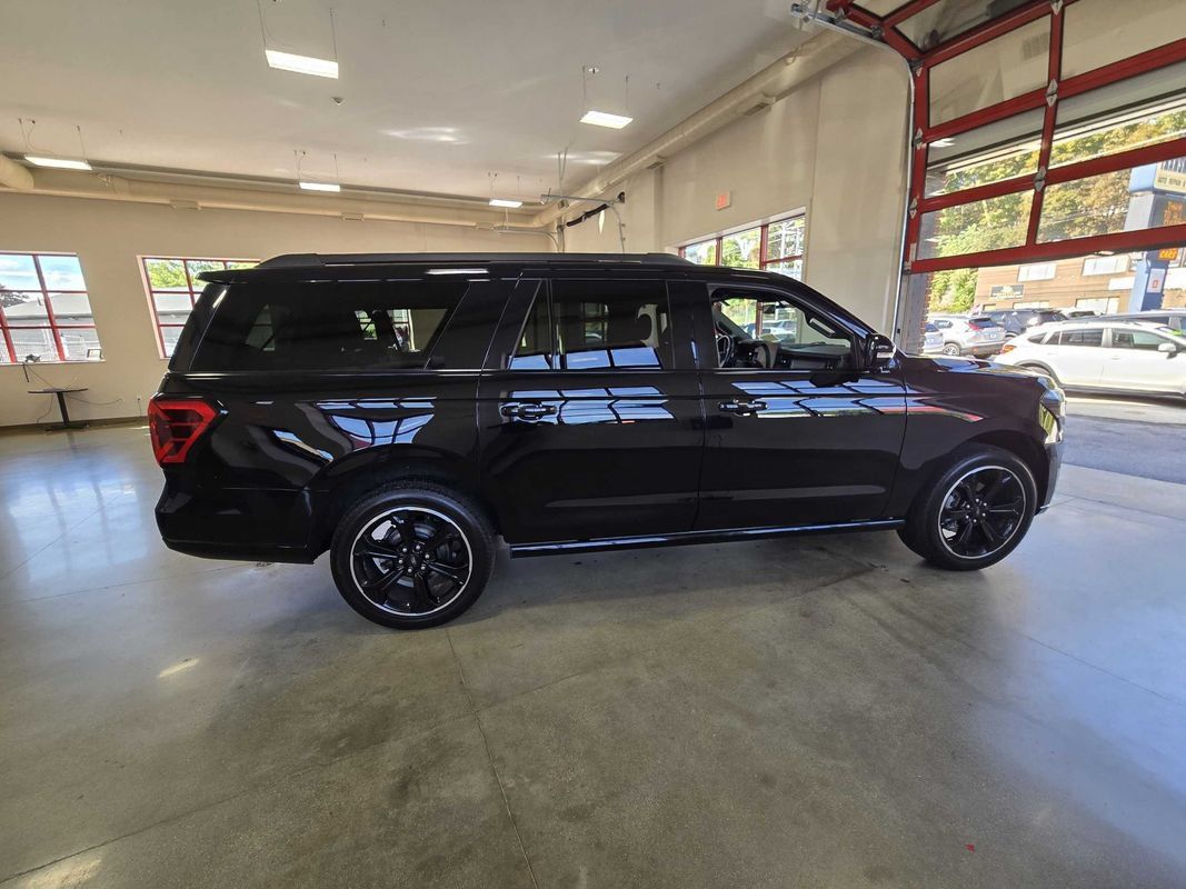 Used 2023 Ford Expedition Max Limited AWD/4WD image 8