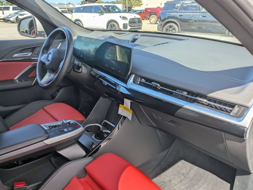 Used 2025 BMW X2 xDrive28i w/ Technology Package AWD/4WD image 26