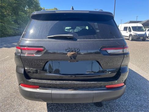 New 2025 Jeep Grand Cherokee L Limited w/ Black Appearance Package image 27