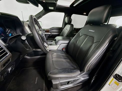 Used 2016 Ford F150 Platinum w/ Equipment Group 701A Luxury image 21