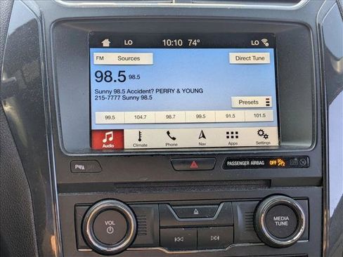 Used 2018 Ford Explorer XLT w/ Equipment Group 202A image 14