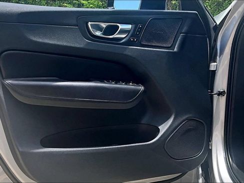 Certified 2023 Volvo XC60 B5 Plus w/ Climate Package AWD/4WD image 24