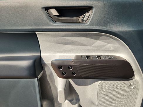 New 2026 Ford Maverick XLT image 19