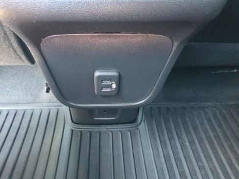 Used 2024 Chevrolet Equinox RS w/ RS Leather Package AWD/4WD image 30