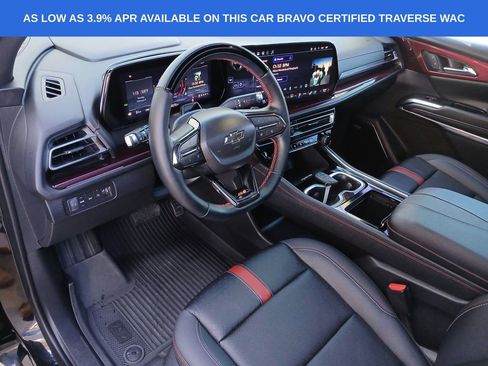 Certified 2024 Chevrolet Traverse RS w/ LPO, Floor Liner Package image 10