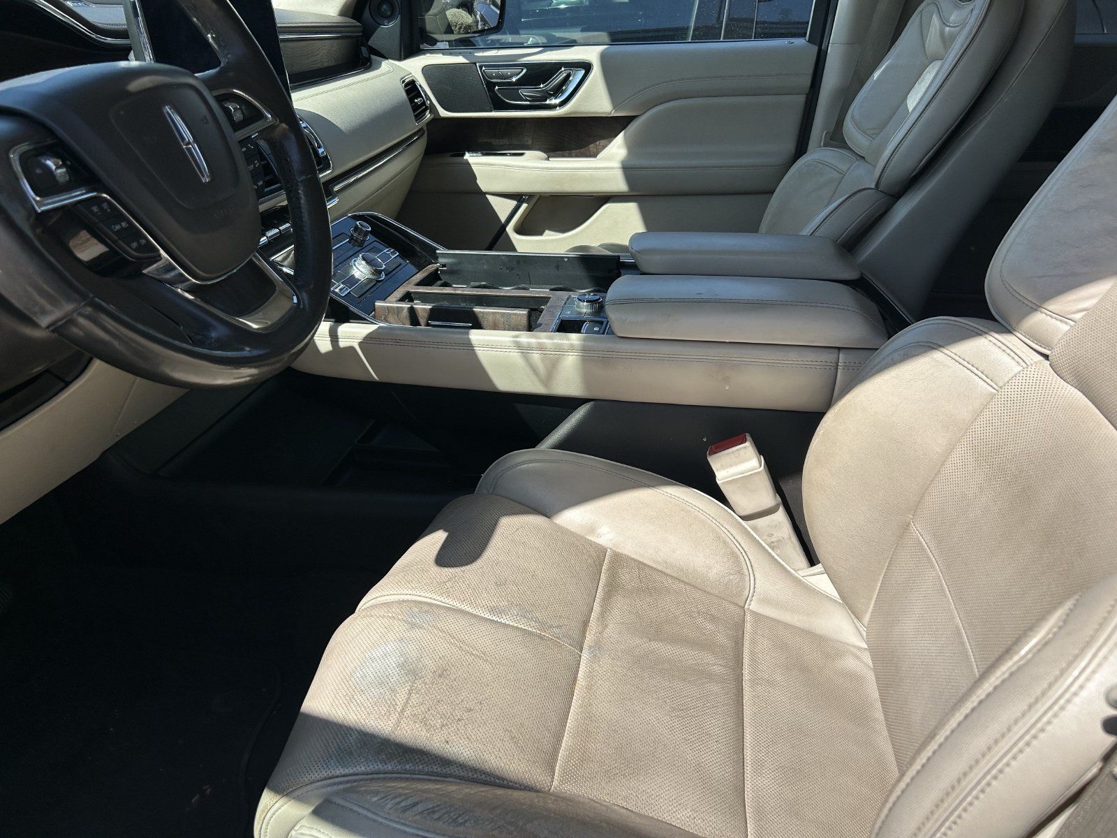 Used 2018 Lincoln Navigator Select RWD image 8