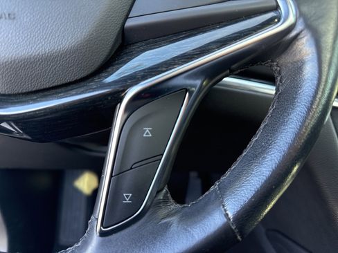 Used 2023 Cadillac XT5 Premium Luxury image 21