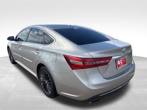 Used 2018 Toyota Avalon Touring w/ Protection Package FWD image 4