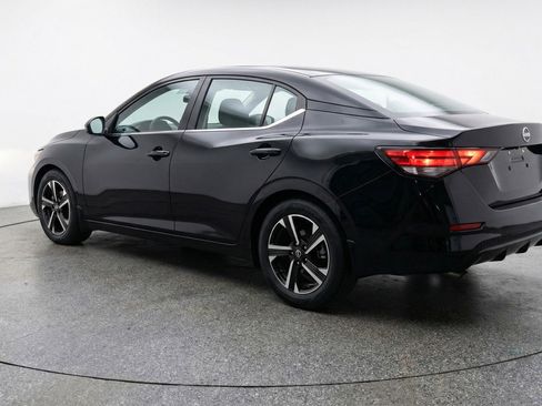 Used 2025 Nissan Sentra SV image 6