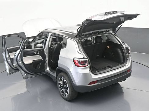 Used 2022 Jeep Compass Limited w/ Sun and Sound Group AWD/4WD image 64