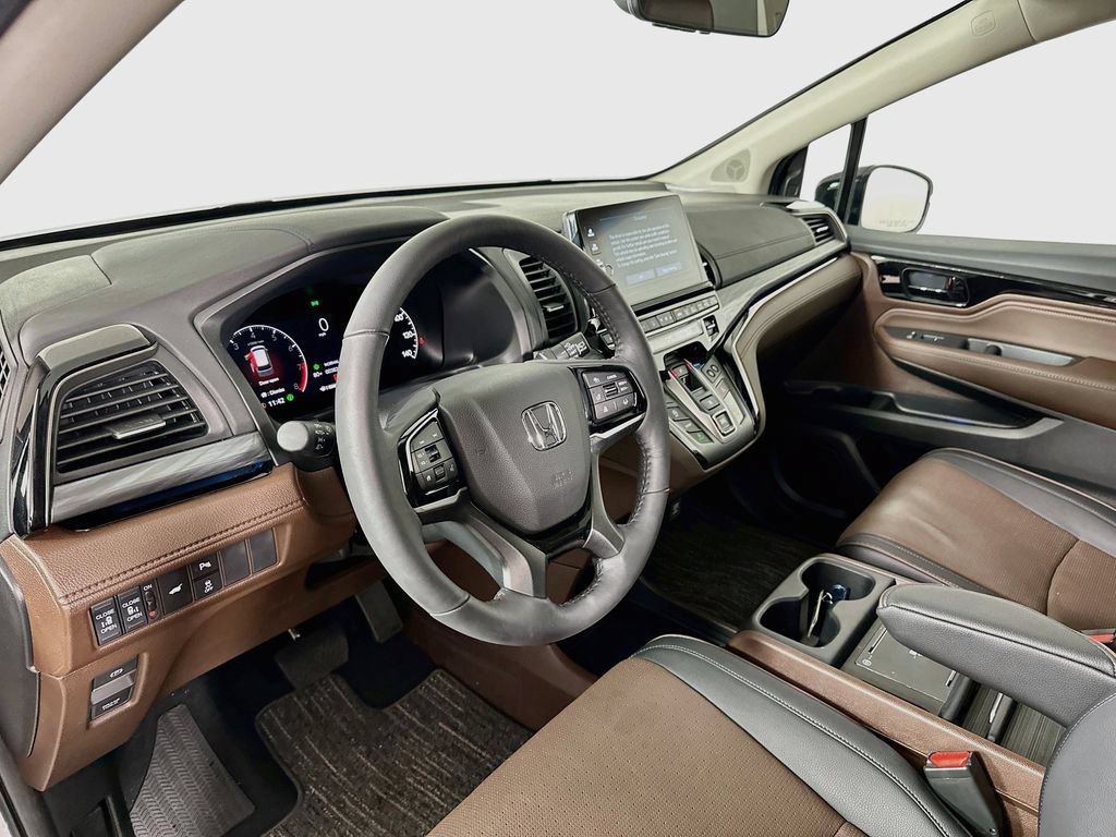 Certified 2026 Honda Odyssey Elite image 10