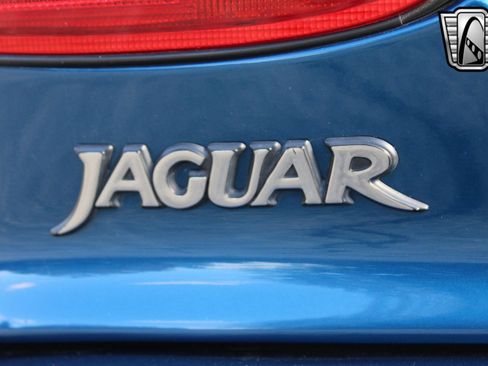 Used 1998 Jaguar XK8 Convertible image 9