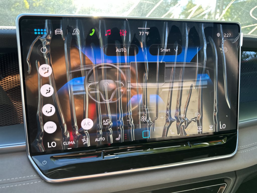 New 2026 Volkswagen Tiguan SE R-Line AWD/4WD image 16