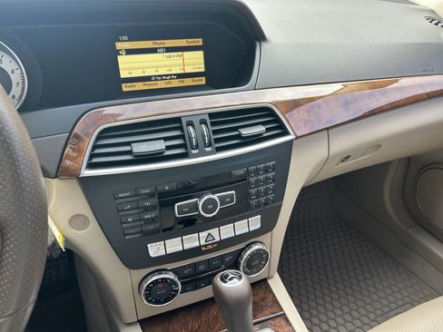 Used 2012 Mercedes-Benz C 300 4MATIC Sedan image 16