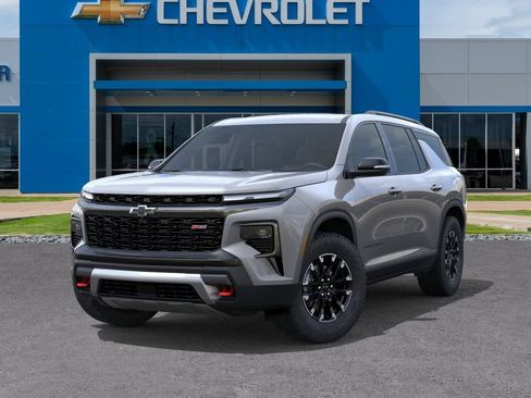 New 2026 Chevrolet Traverse Z71 w/ Driver Confidence Package AWD/4WD image 6