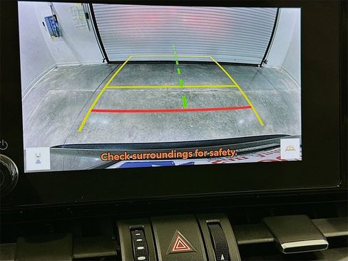 Used 2024 Toyota RAV4 XLE Premium image 13