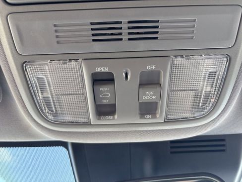 Certified 2019 Honda CR-V EX image 22